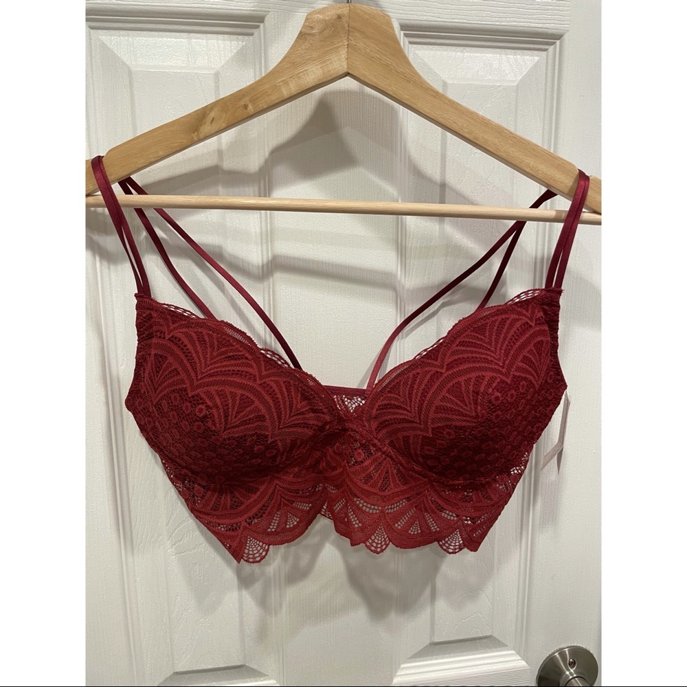 Red lace crop top